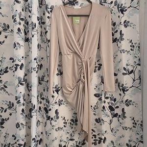 Nwt Sexy ruched dress